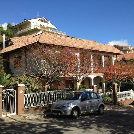 Fonte Nuova Penne Bed & Breakfast Bagian luar foto