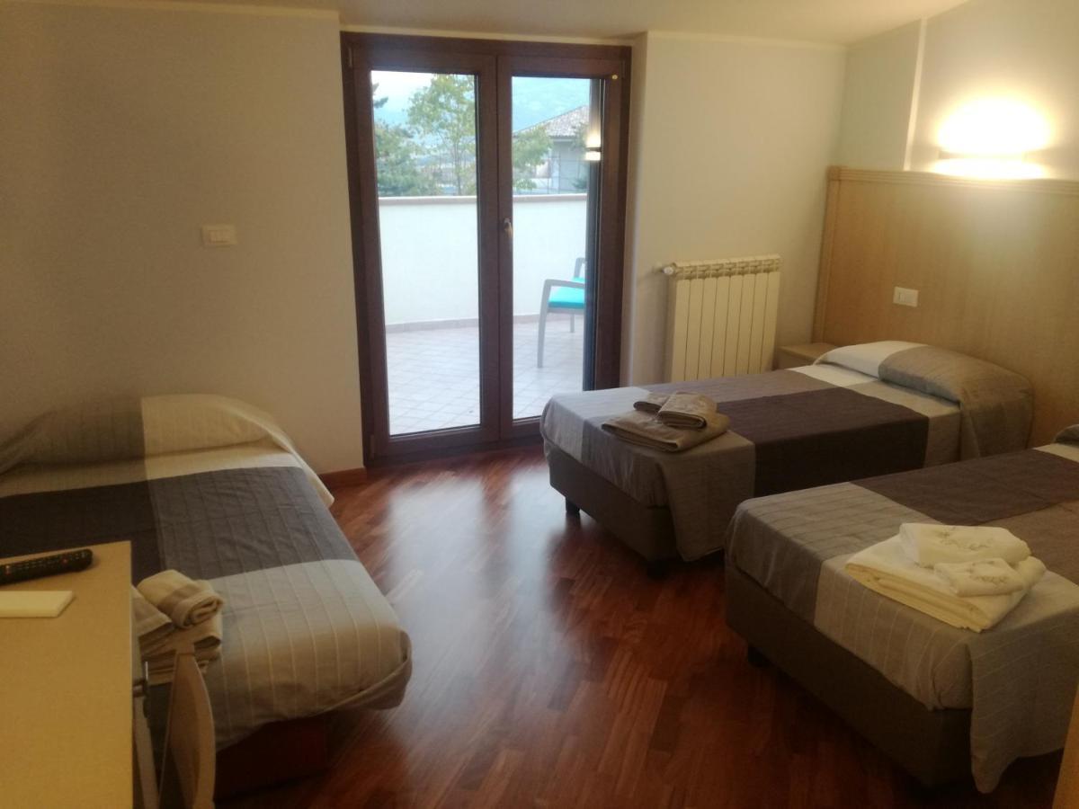 Fonte Nuova Penne Bed & Breakfast Bagian luar foto