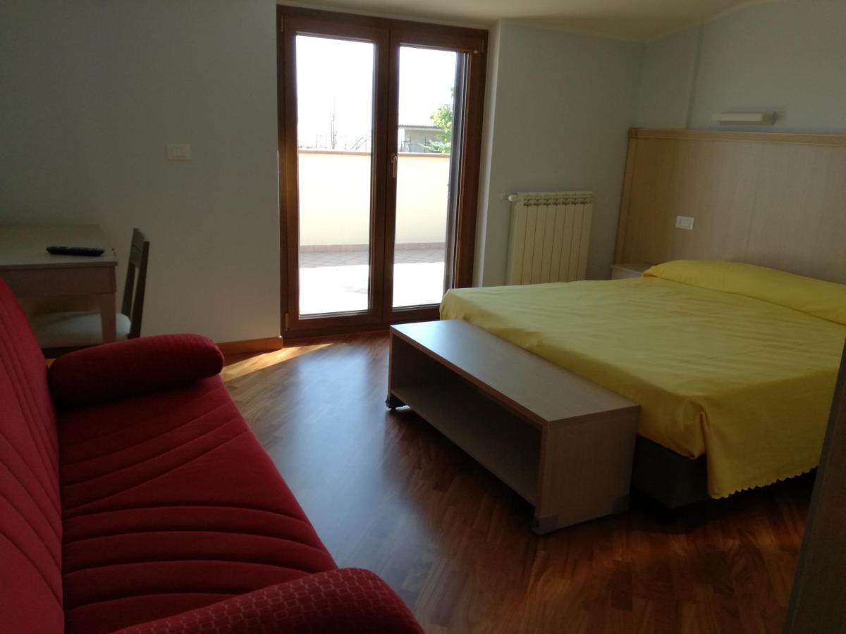 Fonte Nuova Penne Bed & Breakfast Bagian luar foto